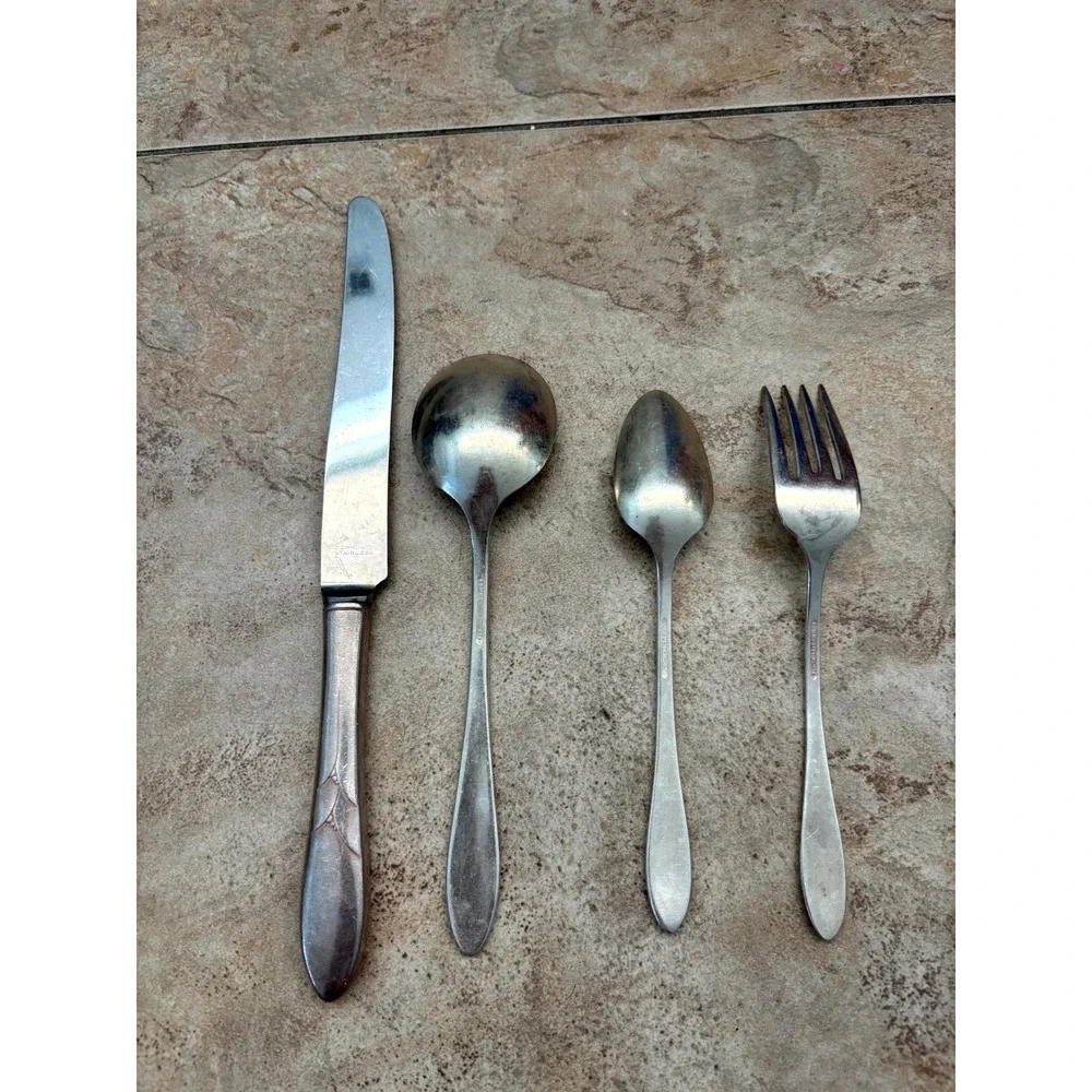 Oneida Community Plate Lady Hamilton Vintage Silver Plated 4 Piece Flatware Set